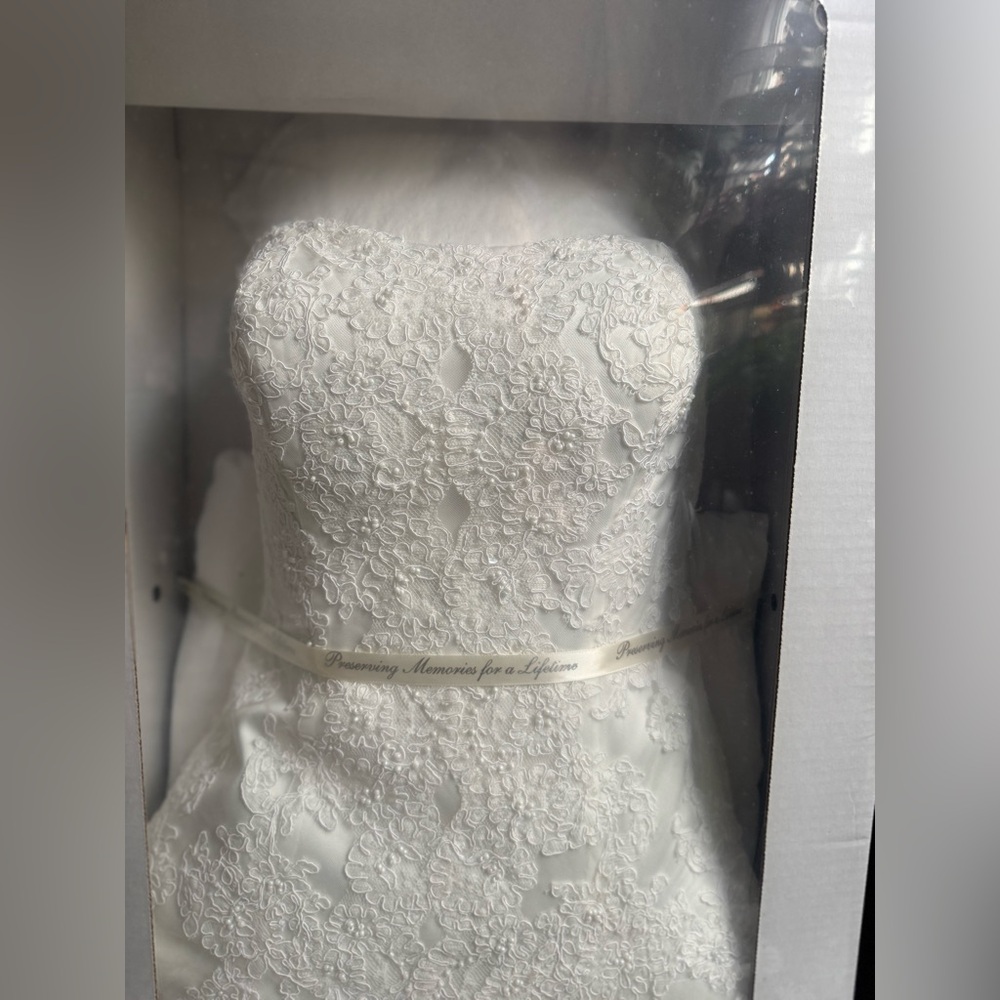 David's Bridal White Wedding Dress with Lace and Pearl Beading